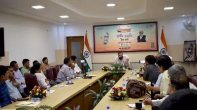 KVIC crosses Rs 1.7 lakh crore turnover, 50% rise in employment generation 120493748