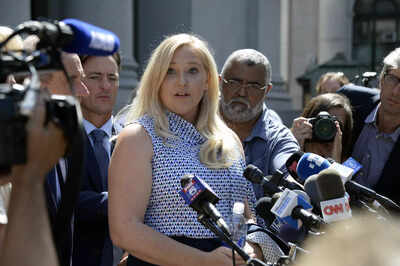 Virginia Giuffre Voice in Epstein Sex Trafficking Scandal Dies at 41