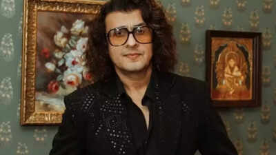 Relief for Sonu Nigam as Karnataka HC directs no coercive action against singer | Bengaluru News 1 121186747