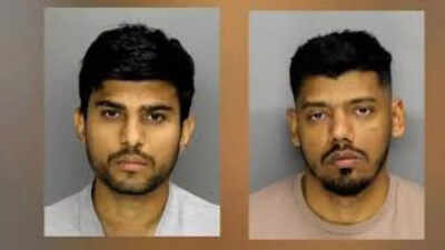 911 call, then robbery: Indian-origin men arrested in Georgia for bizarre thefts outside their store 1 122251720