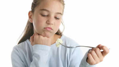 11 reasons you are not hungry causes and health risks behind loss of appetite