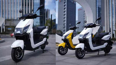 Zelo Knight e scooter launched at Rs 59990 100 km range cruise control more
