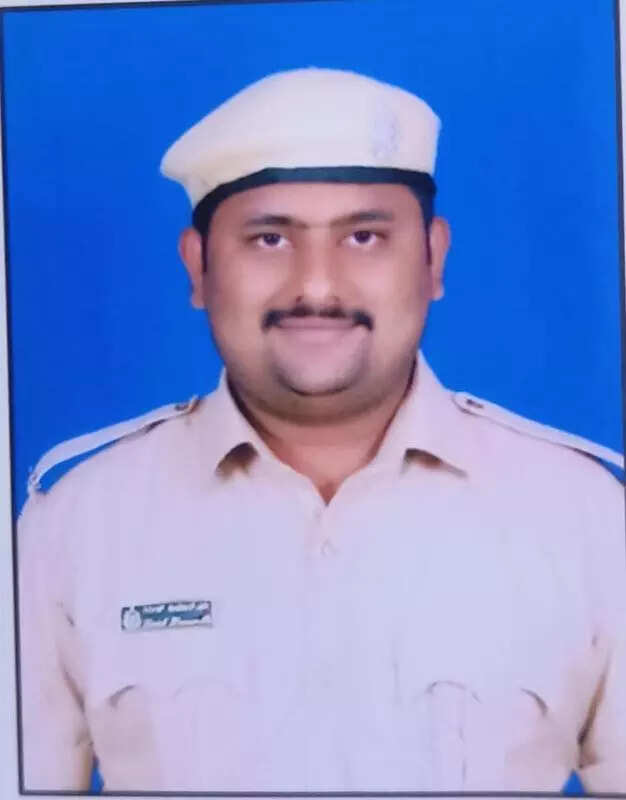 Guard stabbed at Bengaluru Metro station for foiling fuel theft | Bengaluru News 1 msid 124770243imgsize 12784.cms