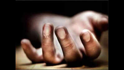 navi mumbai unidentified mans body found in kamothe creek cops probing suicide or murder