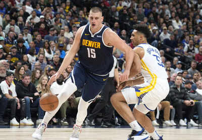 nikola jokic of nuggets vs warriors