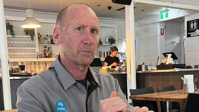 pic of marine ecologist mat vanderklift