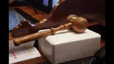 thane court acquits four in 2022 waklan murder case
