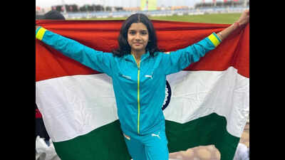 thane girl wins best athlete award at natl championship