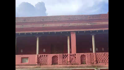 tipu palace atop karnatakas nandi hills defaced with graffiti of gangster