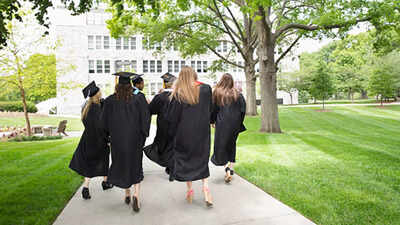 1765219521 students in a us college