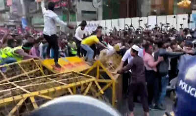 dhaka dec 17 ani a large number of people under the banner of quotjuly oyikkoquot