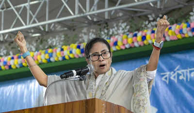 mamata banerjee hits back at shah over infiltration remarks