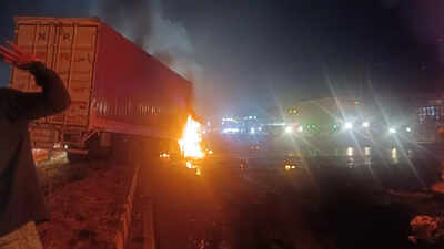 mohammed sadiq the cleaner of the bus who is also undergoing treatment with minor injuries said he was thrown out of the bus due to the impact