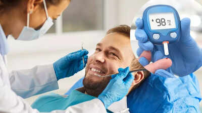 oral disease risk in diabetes early warning signs in teeth and gums causes and management