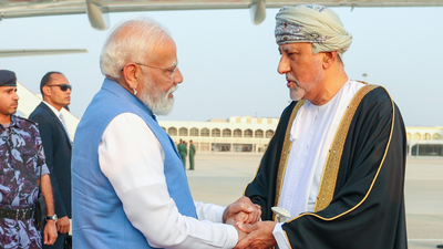 pm modi lands in oman