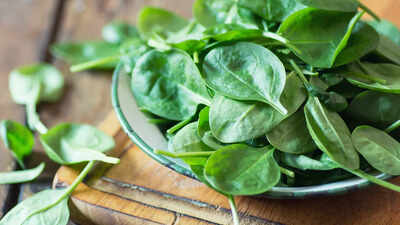 raw vs cooked spinach which form actually delivers adequate iron to your body