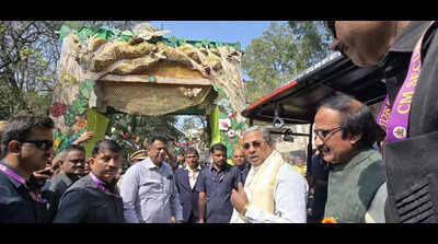 chitra santhe 2026 chief minister siddaramaiah calls for mass tree plantation in karnataka